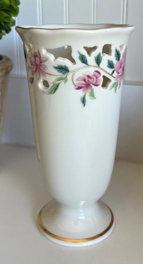 vase