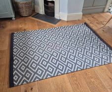 Rug 1.7 x 1.2m