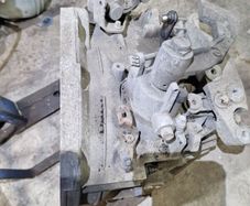 Opel zafira 1.7l  06-12 gearbox