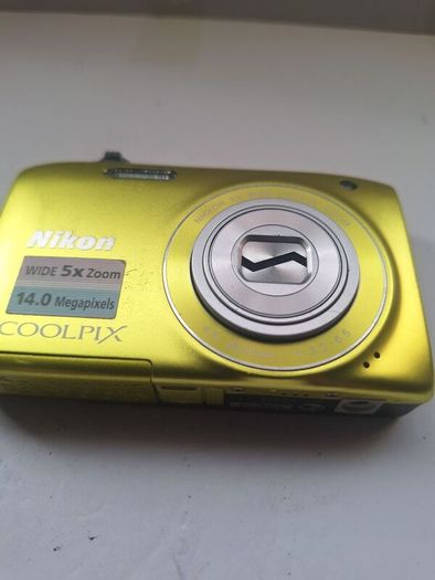 Nikon Coolpix S3100 14 mp digital camera