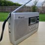 Bench KH2028 Digital World Receiver portable digital radio Image 2