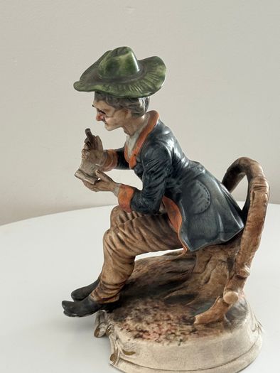 Large Vintage Italian Capodimonte Style Figurine. Hand Finished. Seated Gentleman with Pipe.  31cm . Made in Italy