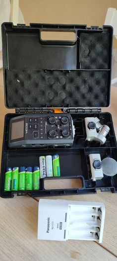 Zoom H6 Portable Handy Recorded with MSH-6 and XYH-6 microphones