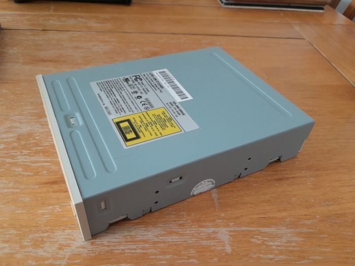 Lite-on It Corp CD-RW Drive 16x10x40x Computer