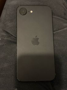 iPhone 16e