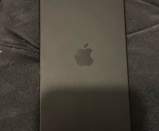 iPhone 16e