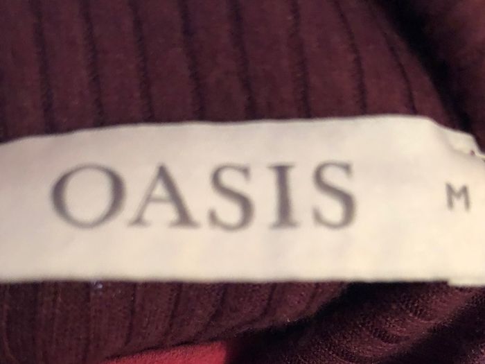 Oasis top