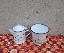 enamel tea pot and bucket postage possible