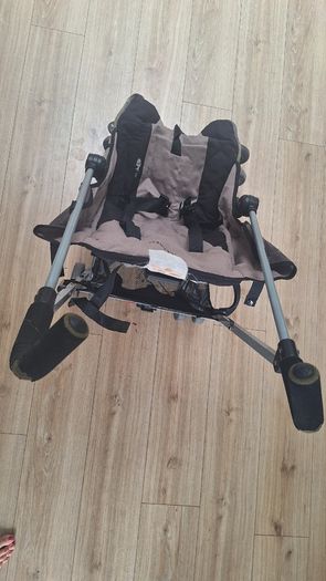 Maclaren buggy