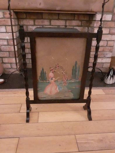 Antique fire guard.