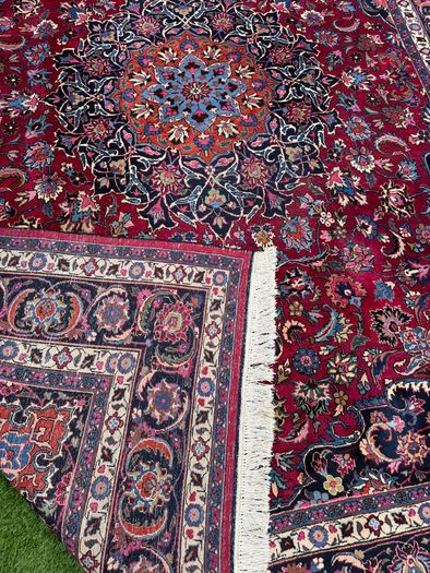 Magnificent Persian Mashad Rug | Hand-Knotted Wool | 370cm X 280cm