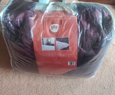 Stephen Pearce Luxury bedspread 220cm x 240cm(.reduced price)