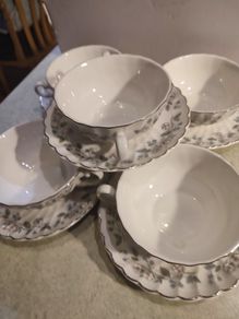 Rare find 10 pieces set Johnson Brothers Ironstone Snow White Pattern  5 soup bowls and soup saucers