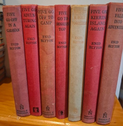 Famous Five Bundle incl first eds