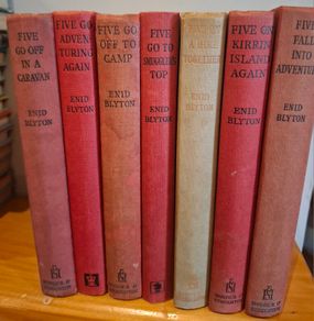Famous Five Bundle incl first eds
