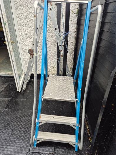 Podium Industrial foldup  construction podium ladder