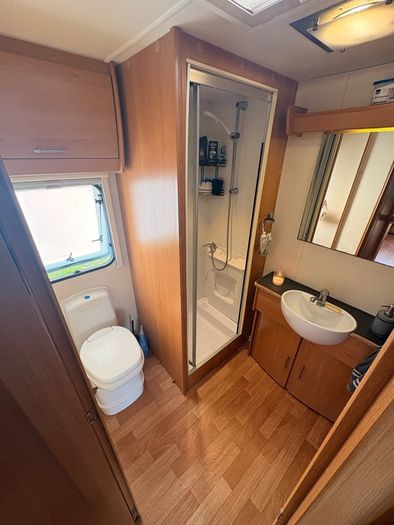 Compass Corona 524 Caravan 2009