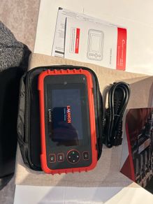 2026 Launch CRP123X v3.0 is the 4-System Diagnostic Code Reader For Engine, ABS, Airbags and Automatic Transmission. Has 7 Service Functions: Oil Reset, SAS Reset, Elec. Throttle Adaptation, ABS Bleeding, BMS Reset, DPF Regen.for cars and vans