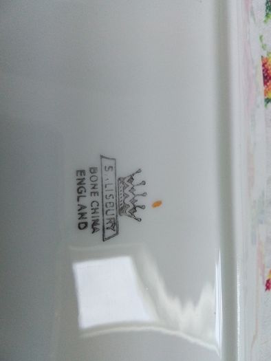 Salisbury Cake/ Sandwich Tray