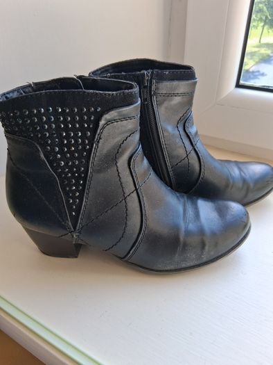 Black Leather Boots
