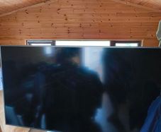 FOR PARTS 65 inch Samsung tv