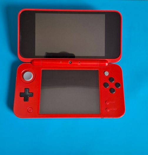 New 2DS XL Pokeball Edition (Modded)