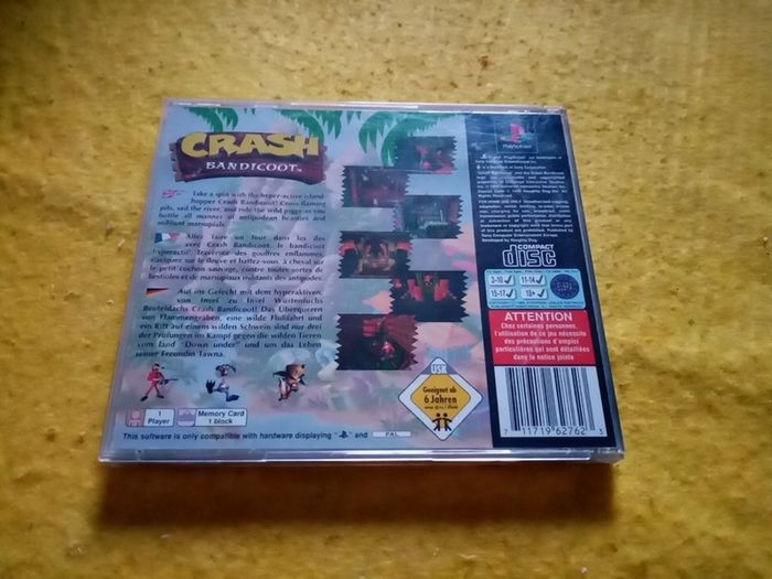 Crash Bandicoot PlayStation 1 Ps1 PlayStation 2 ps2 games Original Pal version