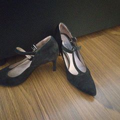 Clarks firm woman shoes