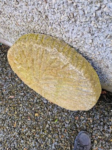 Mill stones
