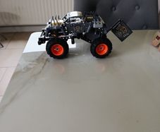 LEGO Technic Monster Jam Max-D (Set 42119)