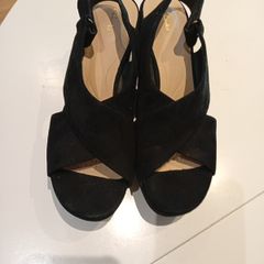 Clarkes suede sandals size 7