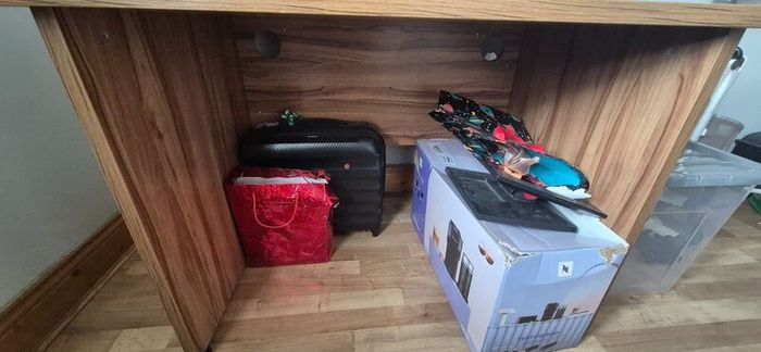 Desk to be collected
