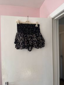 Printed ruffled skort