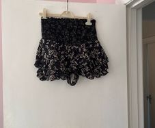 Printed ruffled skort