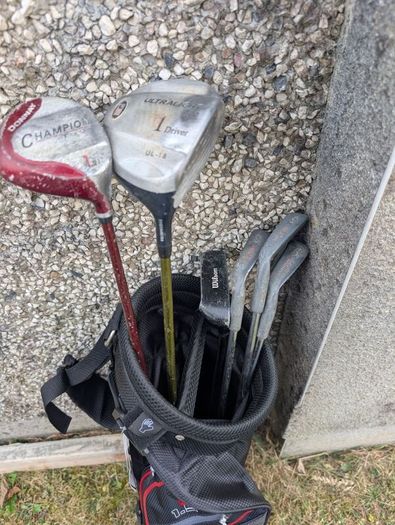 Junior golf clubs suit older 9 up etc brand new bag