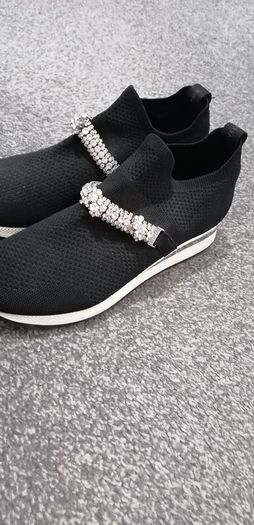 shoes /trainers ladies worn twice to big size 8 uk 41