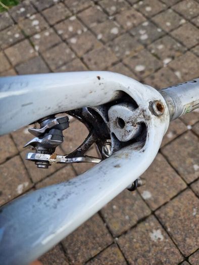 Road bike fork