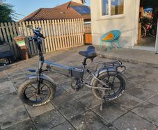 Electric folding bike