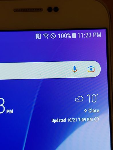 Samsung Galaxy A8, Model SCV32, 32GB HDD, 2GB Ram, excellent condition and working great