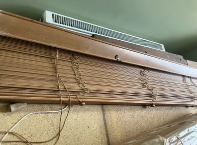 Venetian blinds