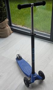 Micro children's scooter Maxi - Blue