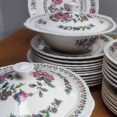 Vintage Porcelain Dinner Set For 6 Royal Tudor Ware Barker Bros England Ironstone
