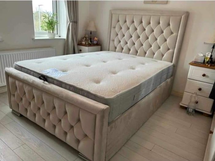 Double 4ft6 Monaco bed frame with Mattress