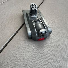 Dyson V12 slim vacuum cleaner battery