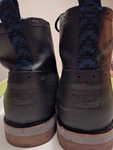 Toms Black Leather Boots