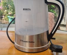 Britta Water Filter Kettle Only 4 Weeks Old