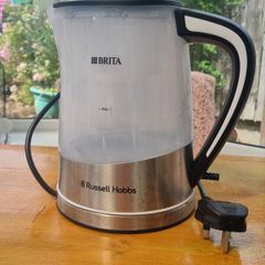 Britta Water Filter Kettle Only 4 Weeks Old