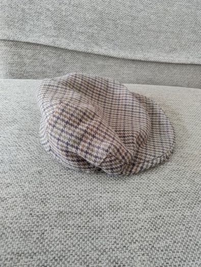 Flat cap 55cm size wool blend in very good condition FREE STANDARD POSTAGE INCLUDED