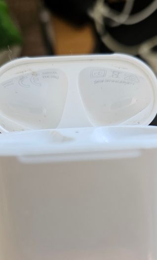 Genuine Apple airpods with case