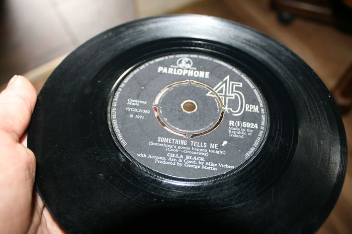 Single Vinyl's  85 pieces